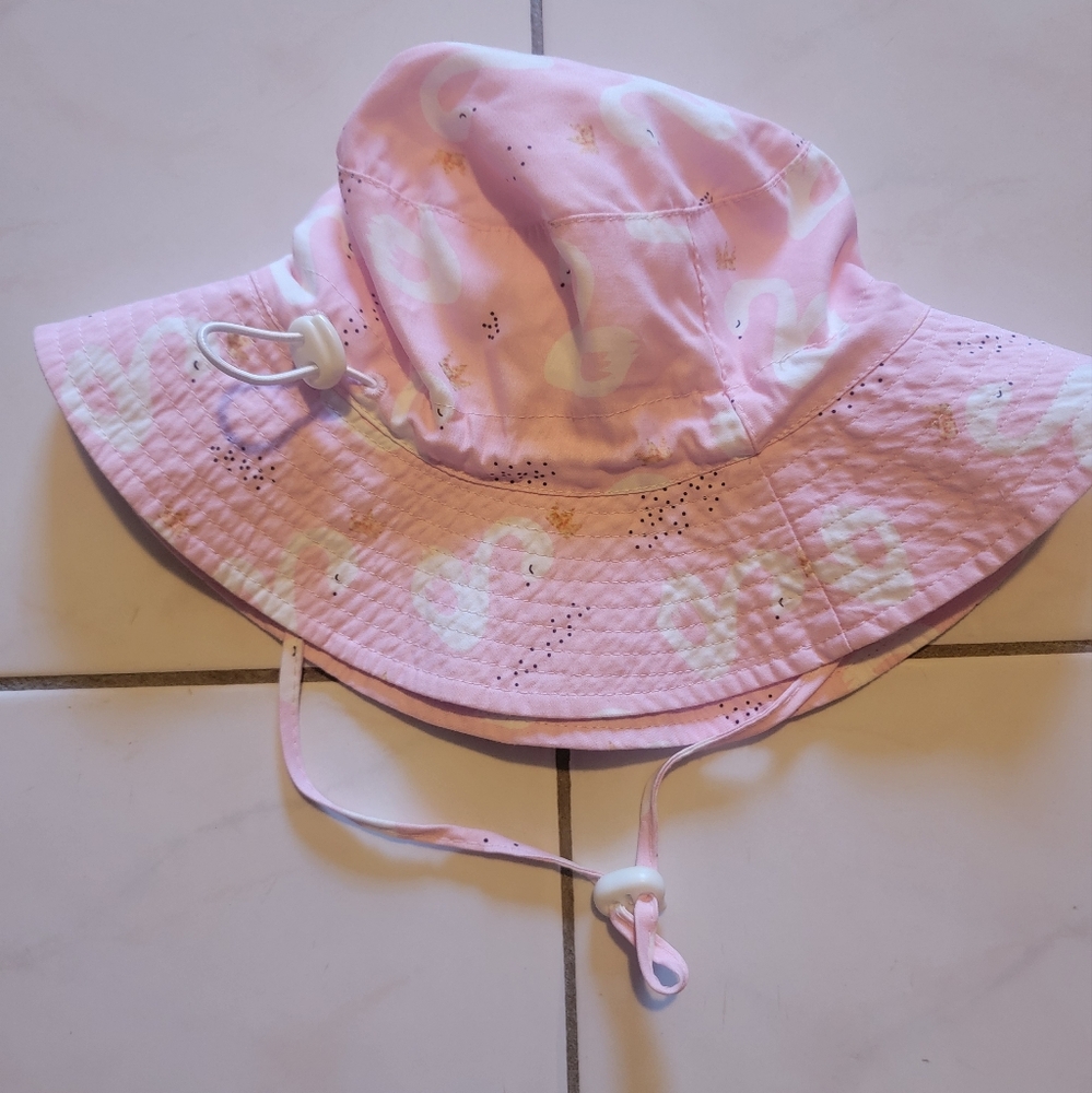 Girls hat,pink,swan,adjustable,removal strings